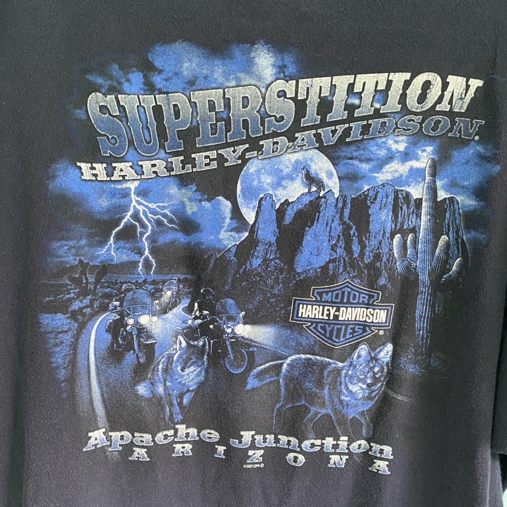 Authentic Harley Davidson T-Shirt- Wolf Graphic